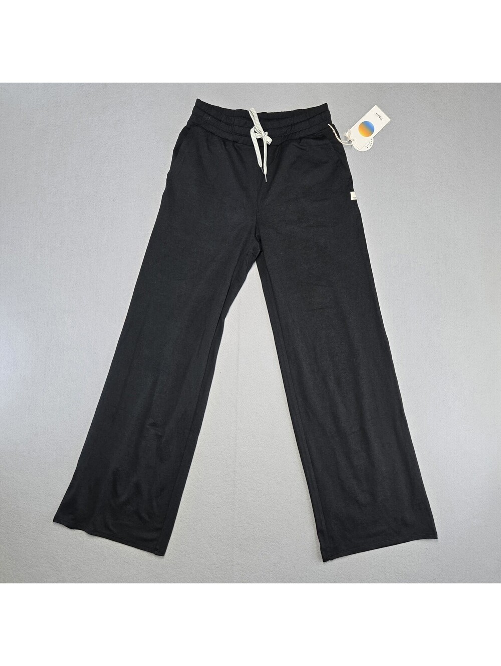 Vuori Halo Essential Wideleg Pants Womens XS Black Heather Knit NWT 221-504-0001